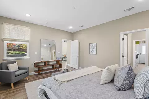 Bedroom - 1106 Crescent Ave, Manteca, CA 95336 photo 3 of 4