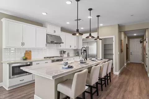 Kitchen - 1106 Crescent Ave, Manteca, CA 95336 photo 3 of 8
