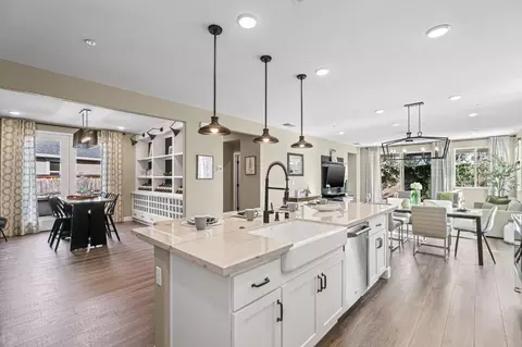 Kitchen - 1106 Crescent Ave, Manteca, CA 95336 photo 6 of 8