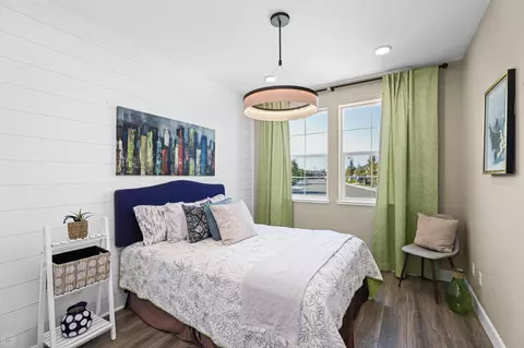 Bedroom - 1106 Crescent Ave, Manteca, CA 95336 photo 4 of 4