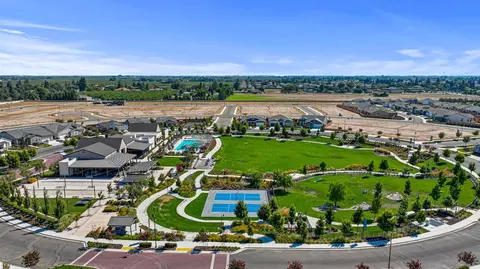 View/Area - 1106 Crescent Ave, Manteca, CA 95336 photo 7 of 21