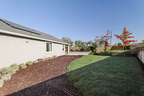 Exterior - 1106 Crescent Ave, Manteca, CA 95336 photo 9 of 17