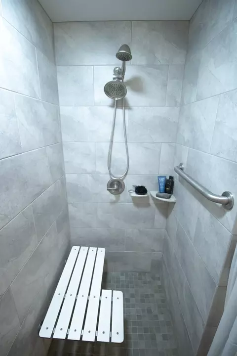 Bath - 4911 Eden Ct, Carmichael, CA 95608 photo 7 of 7