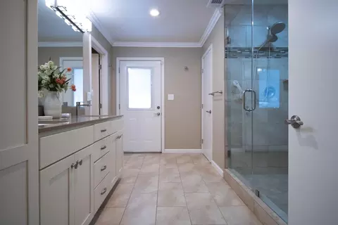 Bath - 4911 Eden Ct, Carmichael, CA 95608 photo 1 of 7