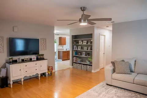 Living - 364 O St, Lathrop, CA 95330 photo 2 of 3