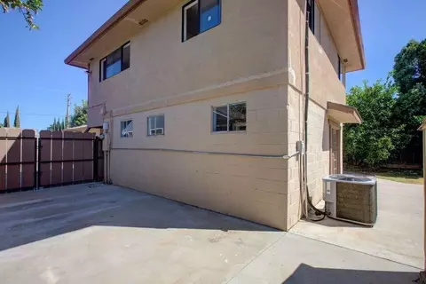 Exterior - 1612 Hackett Rd, Ceres, CA 95307 photo 8 of 11