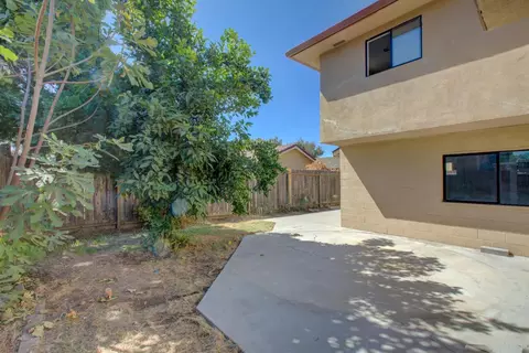 Exterior - 1612 Hackett Rd, Ceres, CA 95307 photo 9 of 11