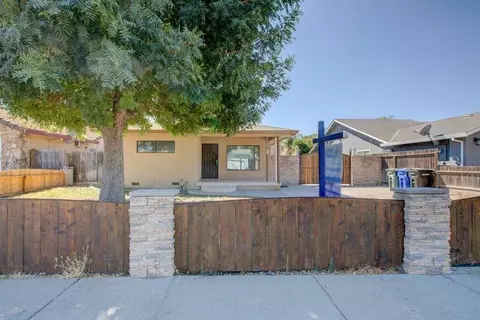 Exterior - 1612 Hackett Rd, Ceres, CA 95307 photo 3 of 11