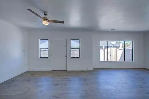 Living - 1612 Hackett Rd, Ceres, CA 95307 photo 2 of 7