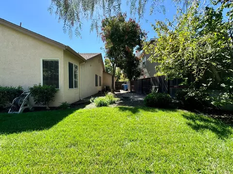 Exterior - 171 Memory Ln, Turlock, CA 95382 photo 6 of 11
