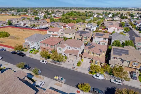 485 S Derone Ln, Tracy, CA 95376 photo 7