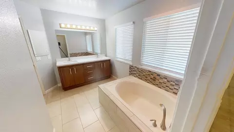 8231 Benjamin Dr, Antelope, CA 95843 photo 16