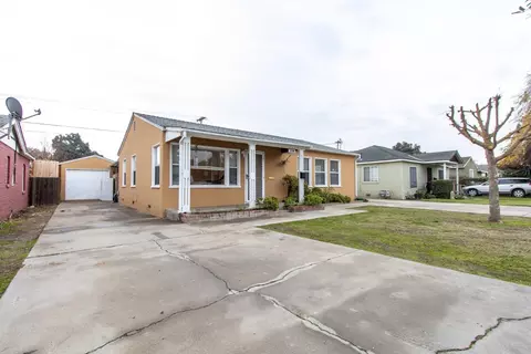 1208 Ritsch Ct, Modesto, CA 95351 photo 2