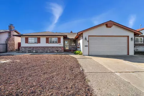 2040 65th Ave, Sacramento, CA 95822