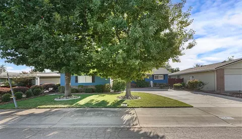 124 Benson Dr, Lodi, CA 95242 photo 3