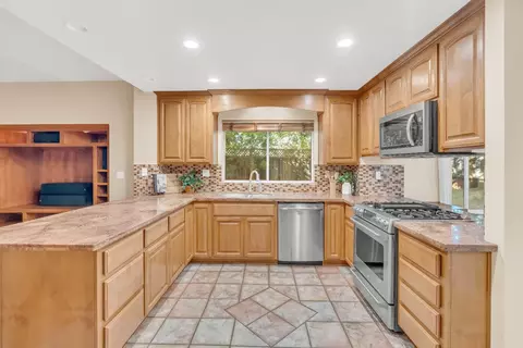 8505 Wedgestone Ct, Antelope, CA 95843 photo 12
