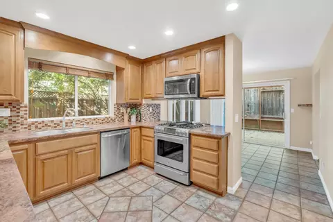 8505 Wedgestone Ct, Antelope, CA 95843 photo 10