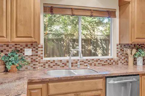 8505 Wedgestone Ct, Antelope, CA 95843 photo 14