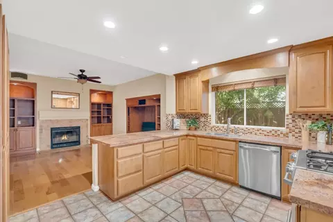 8505 Wedgestone Ct, Antelope, CA 95843 photo 11