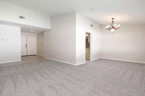 916 Alpine Ave, Manteca, CA 95336 photo 4