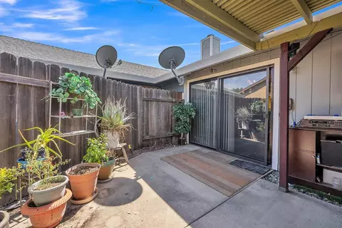Exterior - 3909 Weybridge Way, Antelope, CA 95843 photo 7 of 13