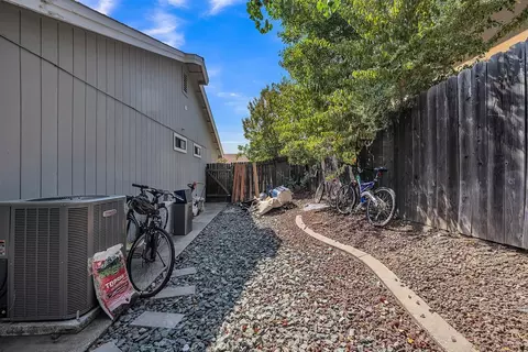 Exterior - 3909 Weybridge Way, Antelope, CA 95843 photo 11 of 13
