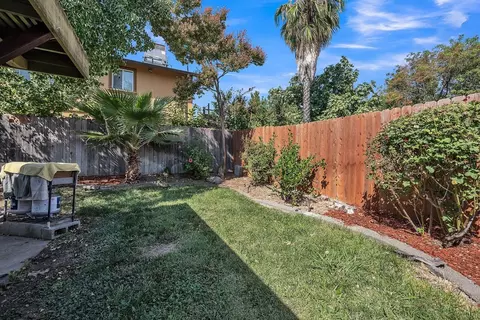Exterior - 3909 Weybridge Way, Antelope, CA 95843 photo 8 of 13