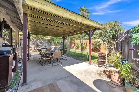 Exterior - 3909 Weybridge Way, Antelope, CA 95843 photo 6 of 13