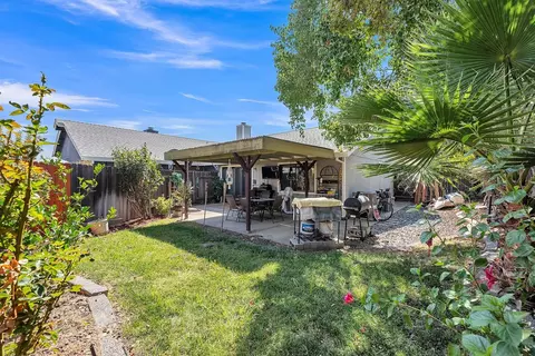 Exterior - 3909 Weybridge Way, Antelope, CA 95843 photo 10 of 13