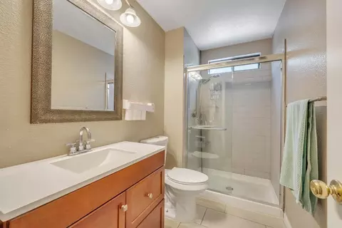 Bath - 3909 Weybridge Way, Antelope, CA 95843 photo 2 of 2