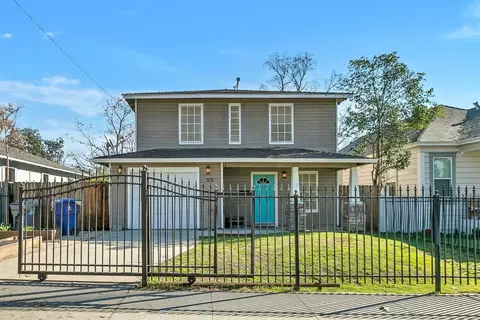 3217 32nd St, Sacramento, CA 95817