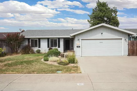 121 Hemlock Dr, Lodi, CA 95240 photo 1