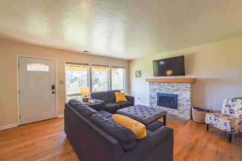 444 E Jackson St, Sonora, CA 95370 photo 3