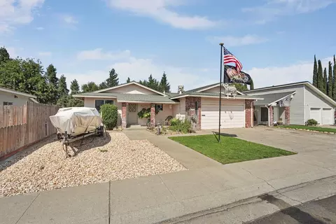 5709 Comanche Dr, Manteca, CA 95336 photo 6