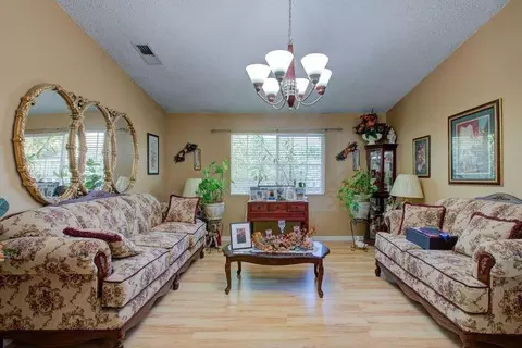 Living - 1509 Grenache Ct, Modesto, CA 95358 photo 1 of 2