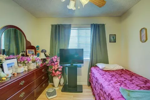 Bedroom - 1509 Grenache Ct, Modesto, CA 95358 photo 4 of 6