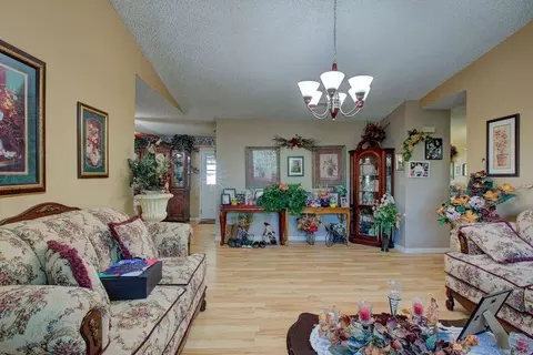 Living - 1509 Grenache Ct, Modesto, CA 95358 photo 2 of 2