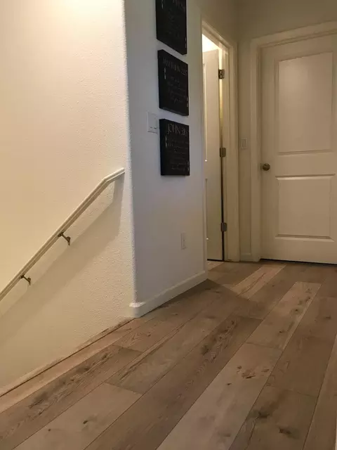 Entry Way - 190 Korbel Ave, Merced, CA 95348 photo 4 of 6