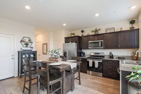 Kitchen - 190 Korbel Ave, Merced, CA 95348 photo 2 of 3