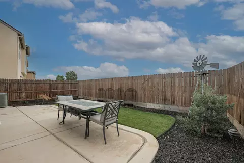 Exterior - 190 Korbel Ave, Merced, CA 95348 photo 7 of 9
