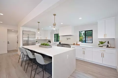 Kitchen - 1611 Del Dayo Dr, Carmichael, CA 95608 photo 3 of 5