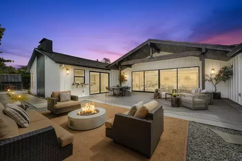 Exterior - 1611 Del Dayo Dr, Carmichael, CA 95608 photo 8 of 18