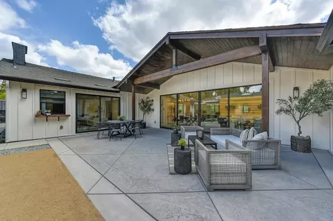 Exterior - 1611 Del Dayo Dr, Carmichael, CA 95608 photo 15 of 18