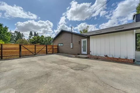 Exterior - 1611 Del Dayo Dr, Carmichael, CA 95608 photo 18 of 18