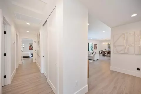 Entry Way - 1611 Del Dayo Dr, Carmichael, CA 95608 photo 4 of 4