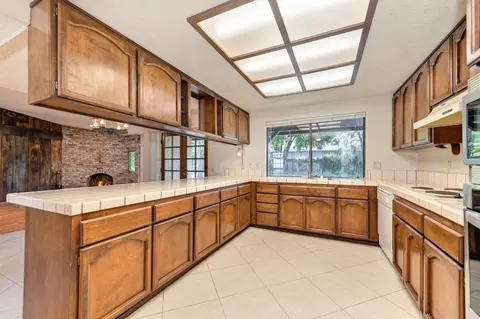 Kitchen - 4840 Robertson Ave, Carmichael, CA 95608 photo 5 of 7
