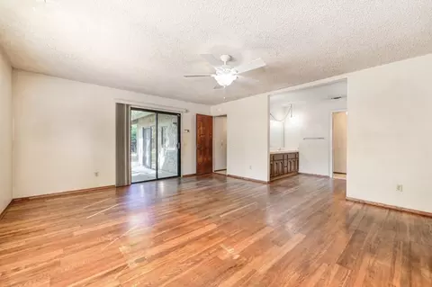 Living - 4840 Robertson Ave, Carmichael, CA 95608 photo 5 of 6