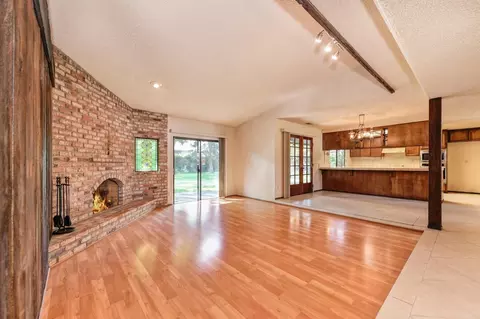 Living - 4840 Robertson Ave, Carmichael, CA 95608 photo 3 of 6