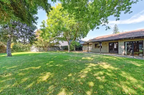 Exterior - 4840 Robertson Ave, Carmichael, CA 95608 photo 8 of 13