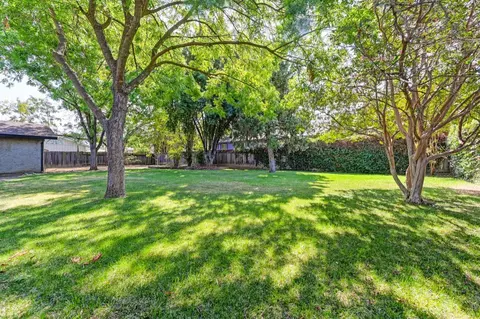 Exterior - 4840 Robertson Ave, Carmichael, CA 95608 photo 5 of 13